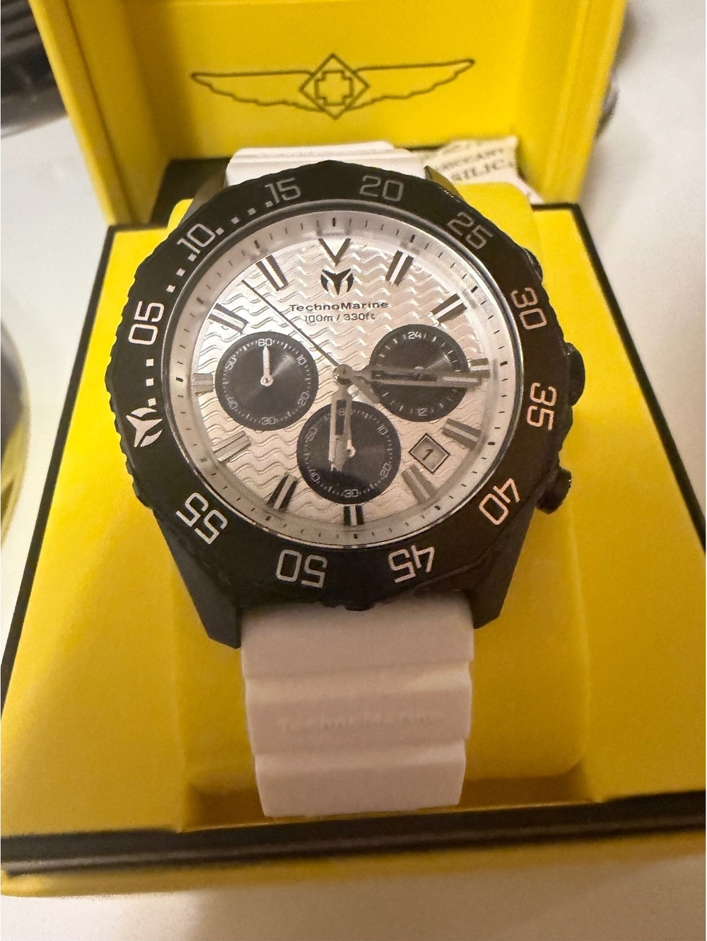 TECHNOMARINE Mare VIVO WHITE & BLACK WATCH HIGH END PIECE! 44mm of beauty $329